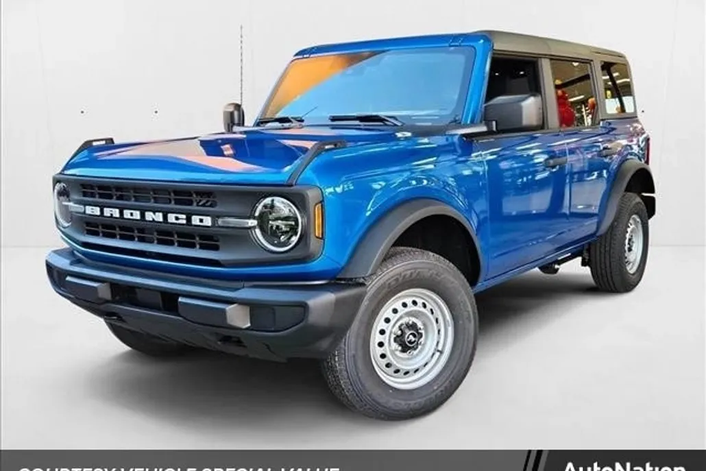 2025 Ford Bronco Base photo 1