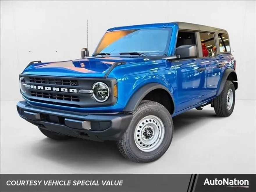 2025 Ford Bronco Base photo 1