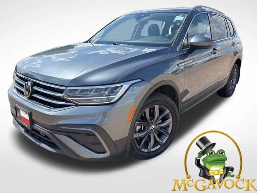 2023 Volkswagen Tiguan SE photo 1