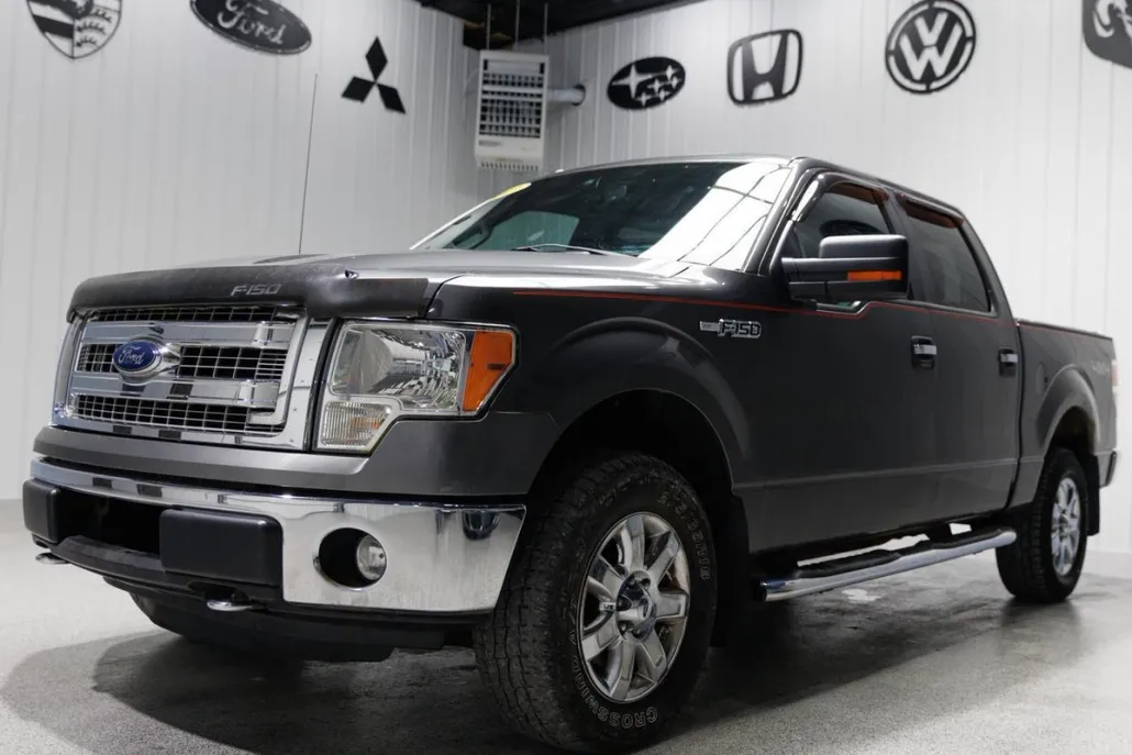 2013 Ford F-150 XLT photo 1