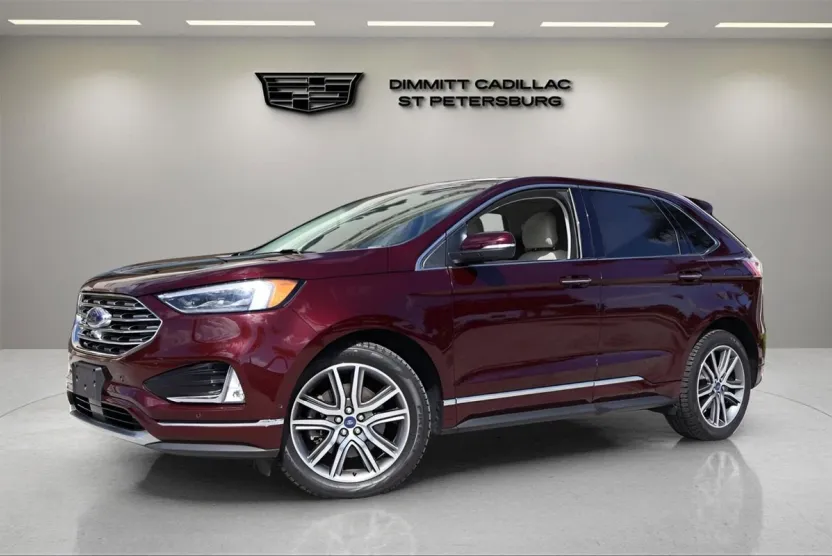 2019 Ford Edge Titanium photo 1