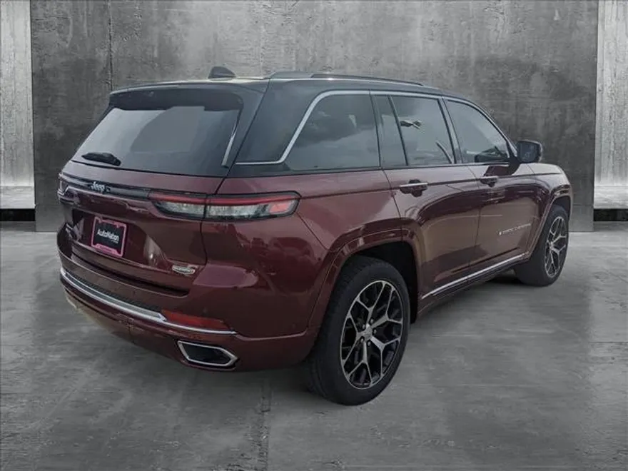 2024 Jeep Grand Cherokee 4xe Summit Reserve photo 2