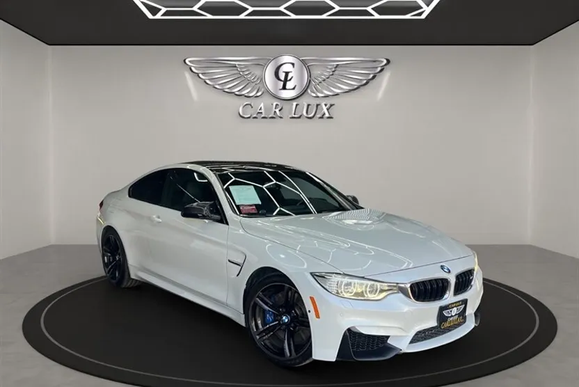 2015 Bmw M4 Coupe photo 1