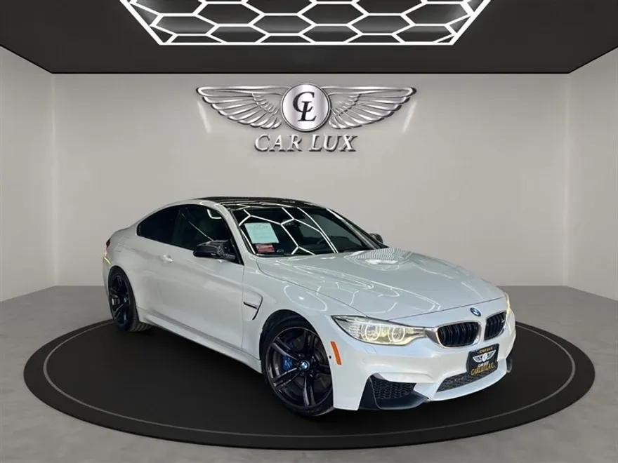 2015 Bmw M4 Coupe photo 1