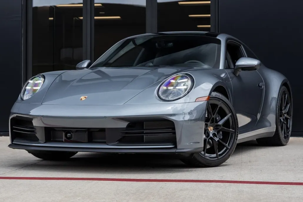 2025 Porsche 911 photo 1