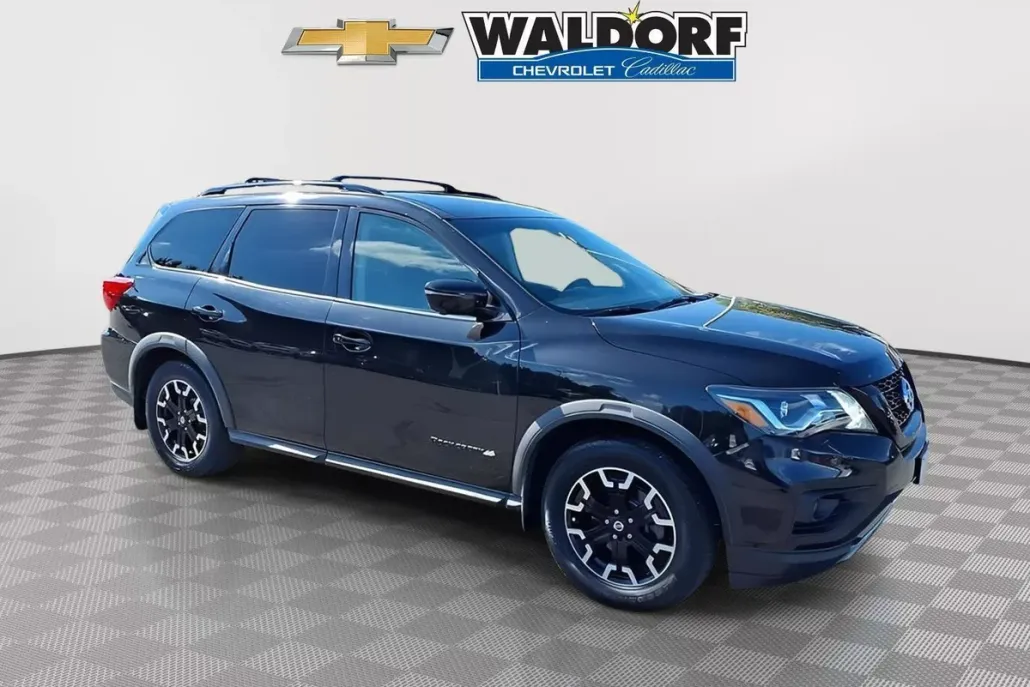 2020 Nissan Pathfinder SL photo 1