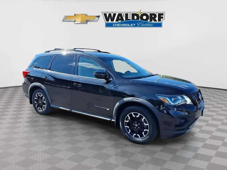 2020 Nissan Pathfinder SL photo 1