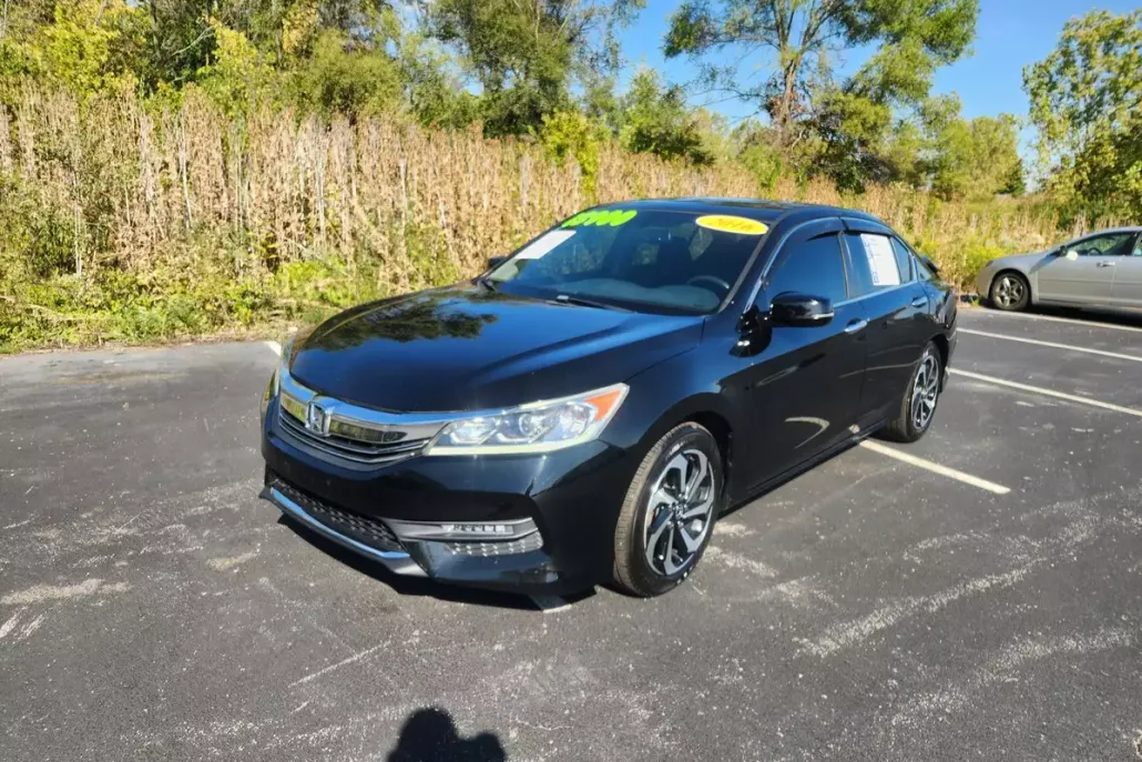 2016 Honda Accord EX-L photo 1