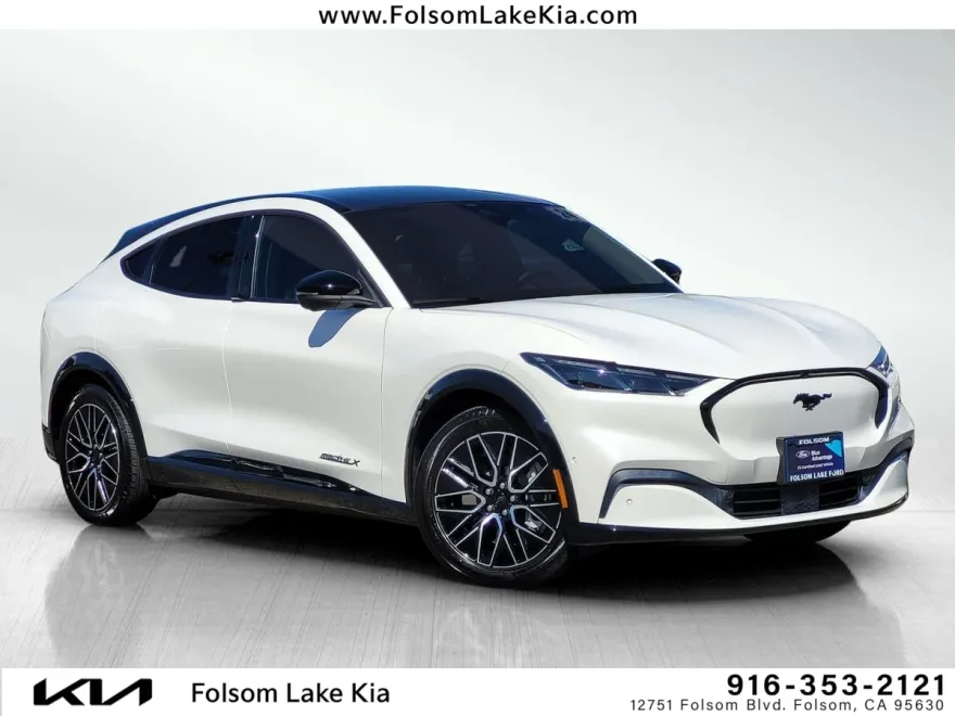 2024 Ford Mustang Mach-E Premium photo 1