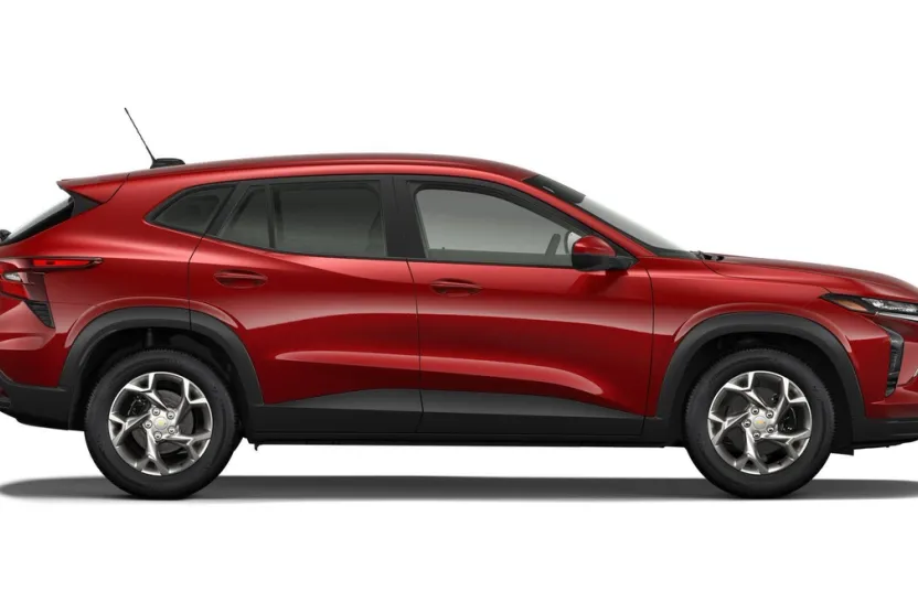 2026 Chevrolet Trax LS photo 1