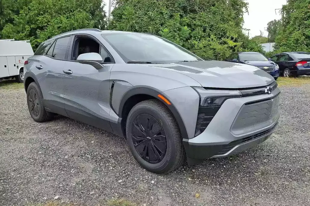 2025 Chevrolet Blazer EV photo 1