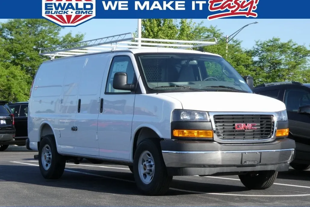 2025 Gmc Savana Cargo 2500 photo 1