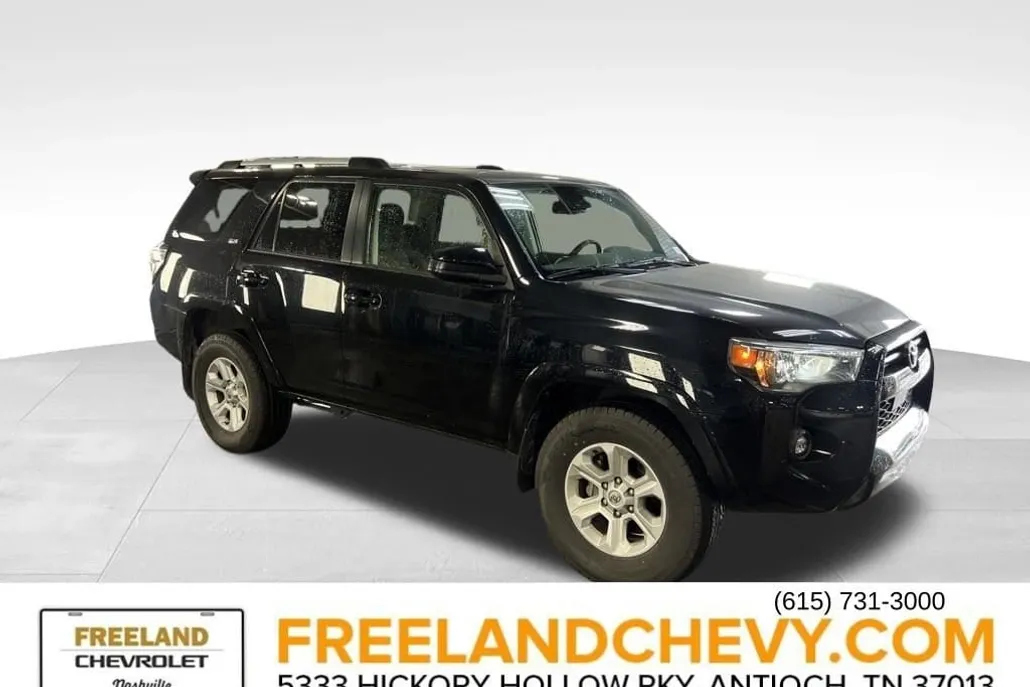 2024 Toyota 4Runner SR5 photo 1