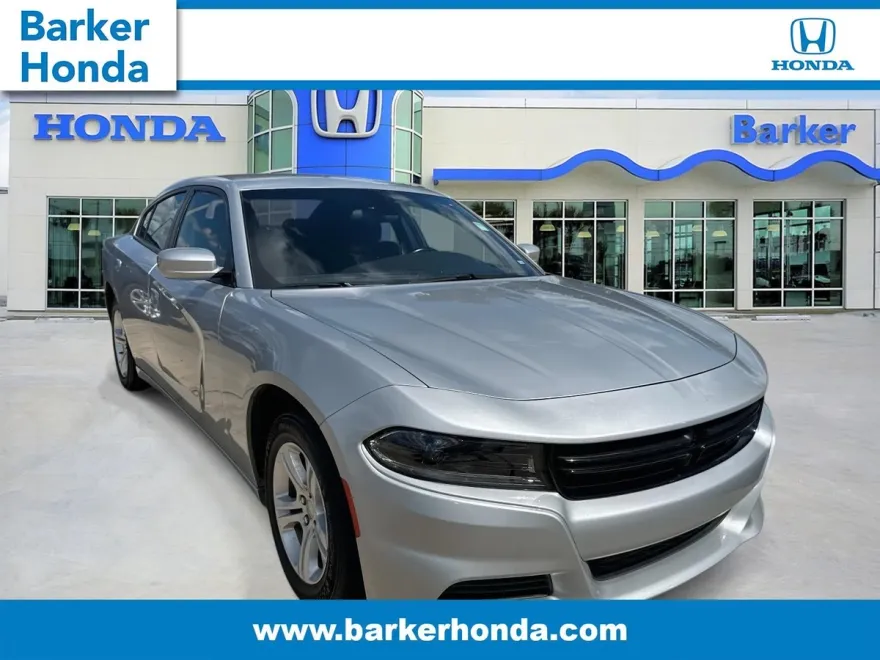 2022 Dodge Charger SXT photo 1