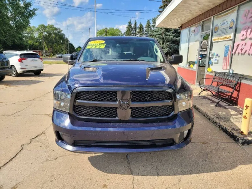 2019 Ram 1500 Classic Express photo 1