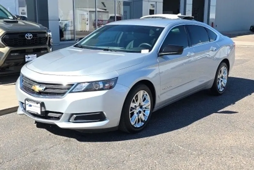 2018 Chevrolet Impala LS photo 1