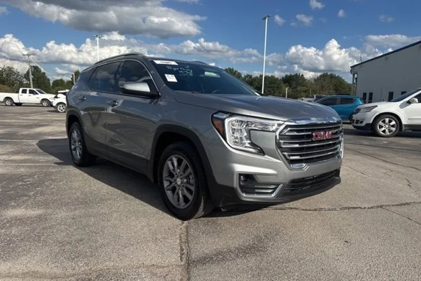 2024 Gmc Terrain SLT photo 1