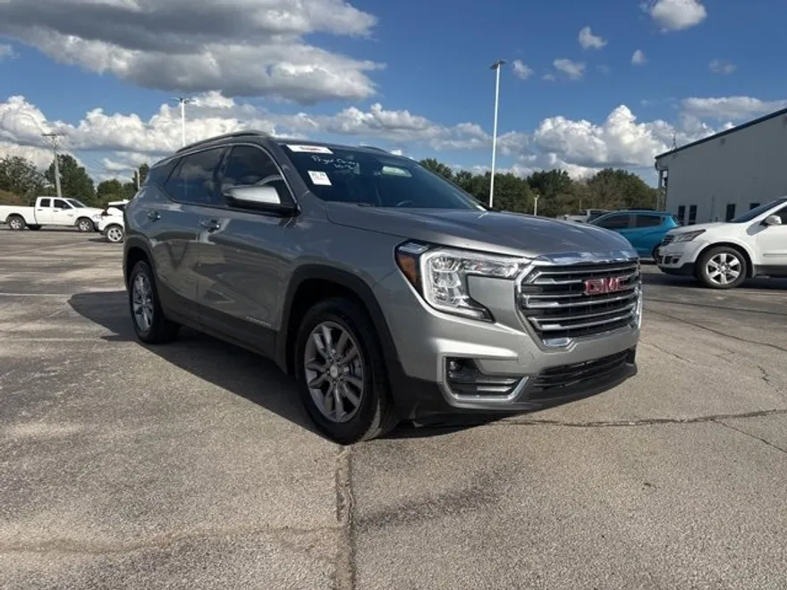 2024 Gmc Terrain SLT photo 1