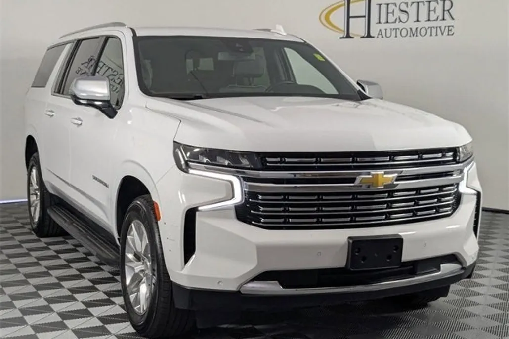 2023 Chevrolet Suburban Premier photo 1