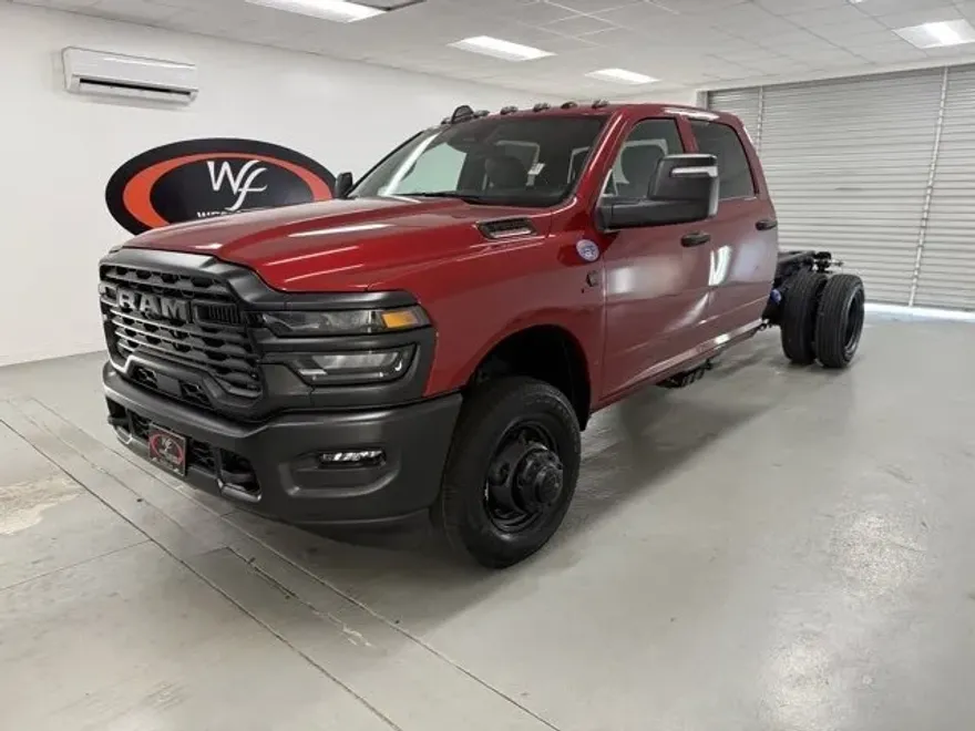 2025 Ram 3500 Tradesman photo 1