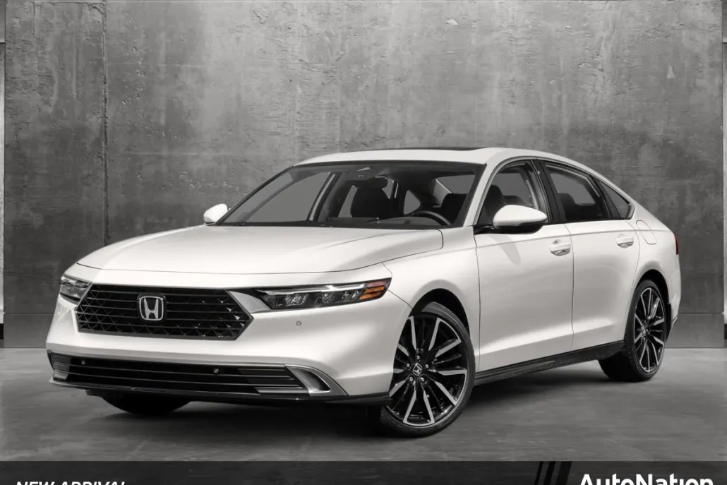 2024 Honda Accord Hybrid Touring photo 1