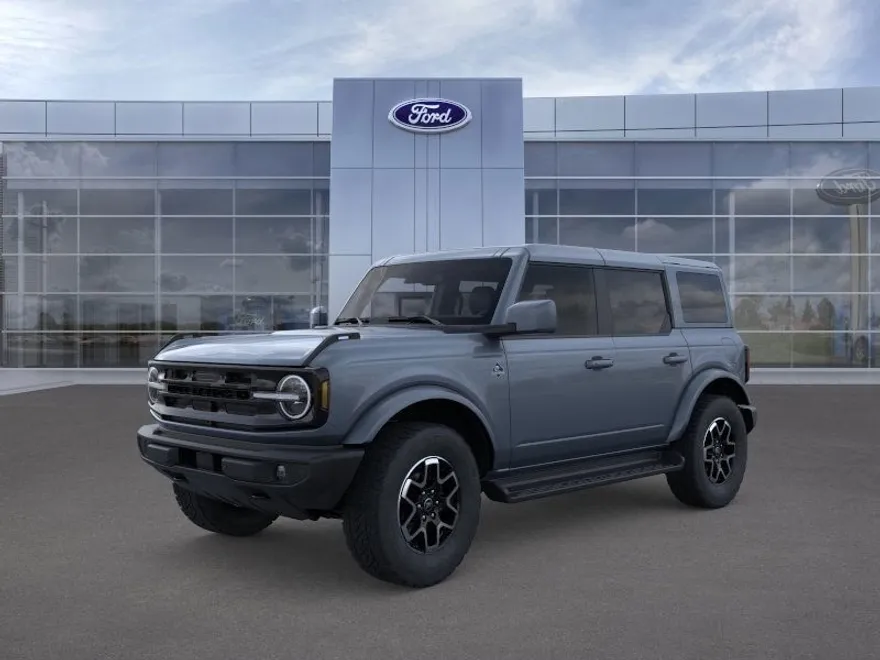 2025 Ford Bronco Outer Banks photo 1