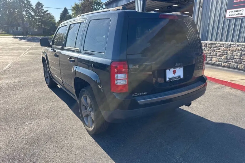 2016 Jeep Patriot Sport photo 1
