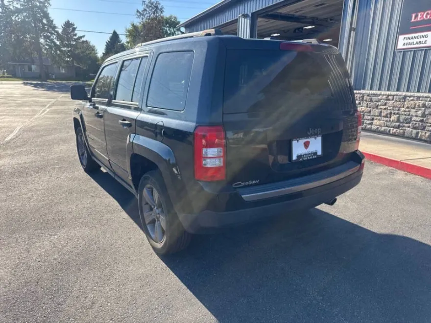 2016 Jeep Patriot Sport photo 1