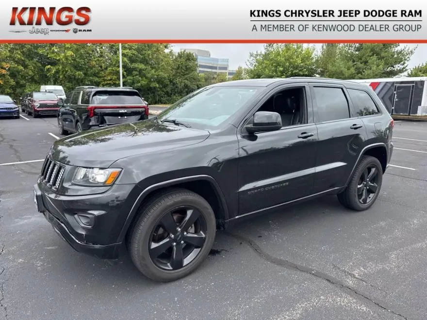 2015 Jeep Grand Cherokee Laredo photo 1