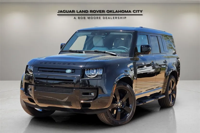 2025 Land Rover Defender 130 X-Dynamic SE photo 1