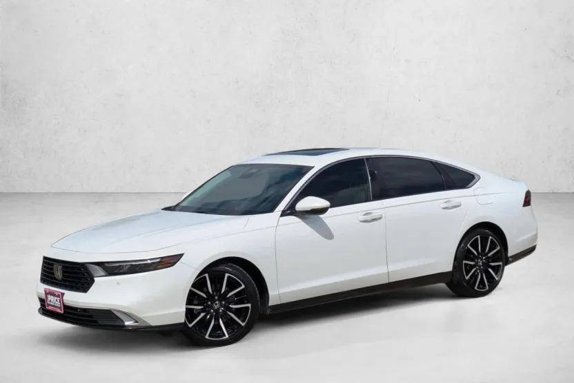 2023 Honda Accord Hybrid Touring photo 1