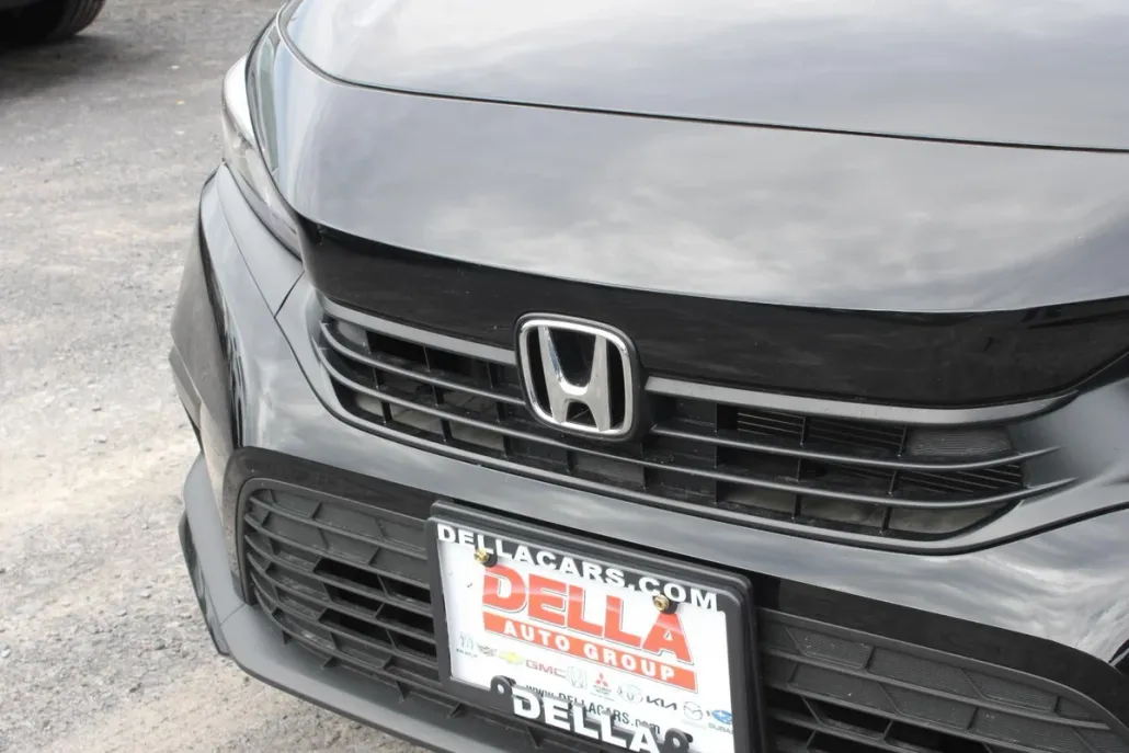 2023 Honda Civic Sport photo 1