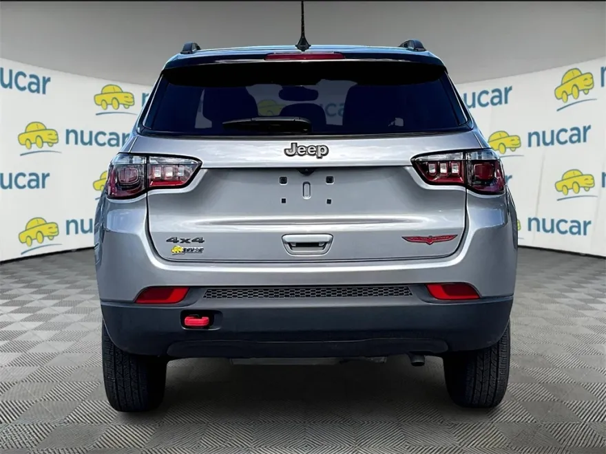 2022 Jeep Compass Trailhawk photo 1