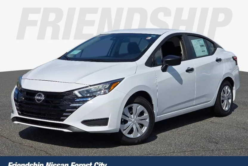 2025 Nissan Versa 1.6 S photo 1