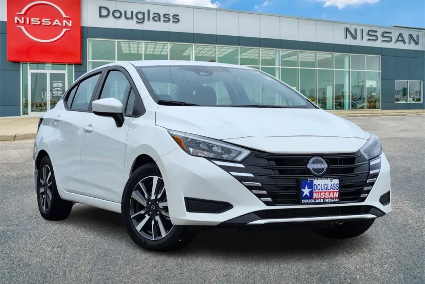 2025 Nissan Versa 1.6 SV photo 1