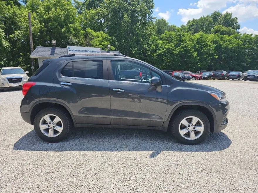 2017 Chevrolet Trax LT photo 1
