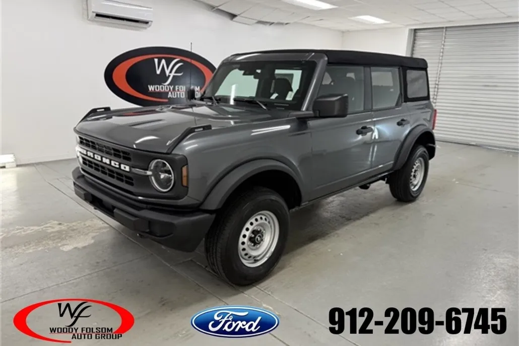 2025 Ford Bronco Base photo 1