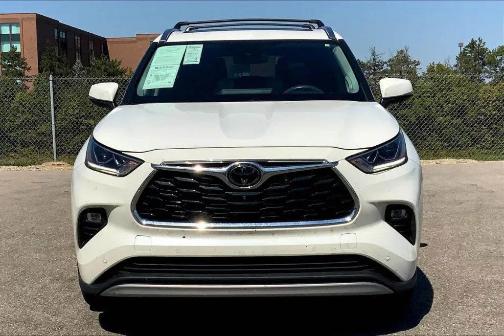 2021 Toyota Highlander Platinum photo 1