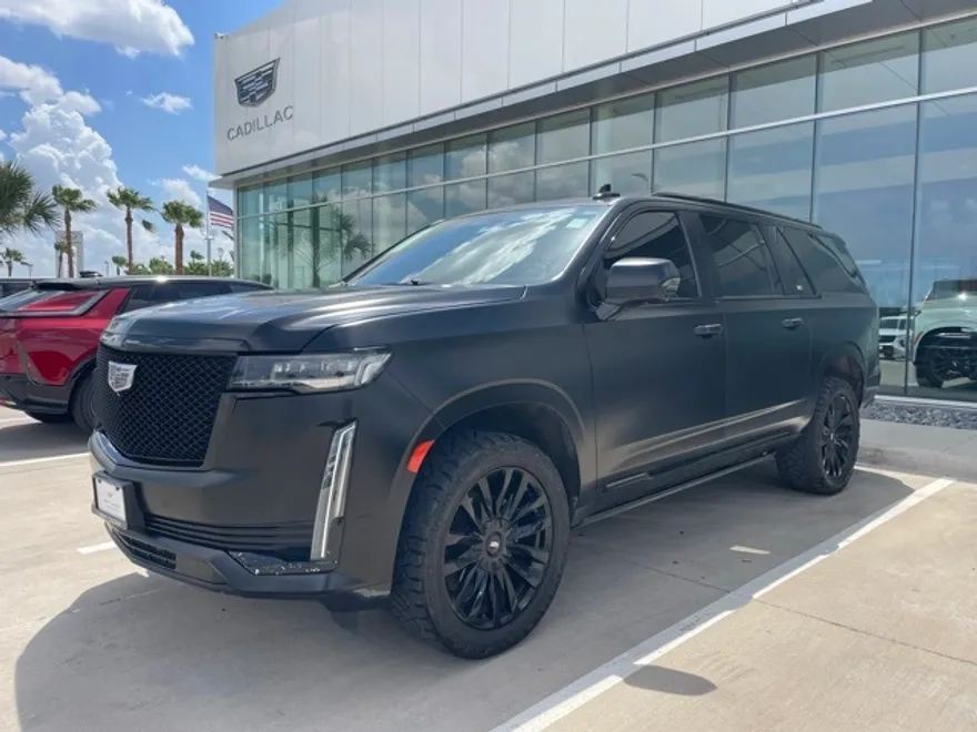 2023 Cadillac Escalade ESV Premium Luxury photo 1