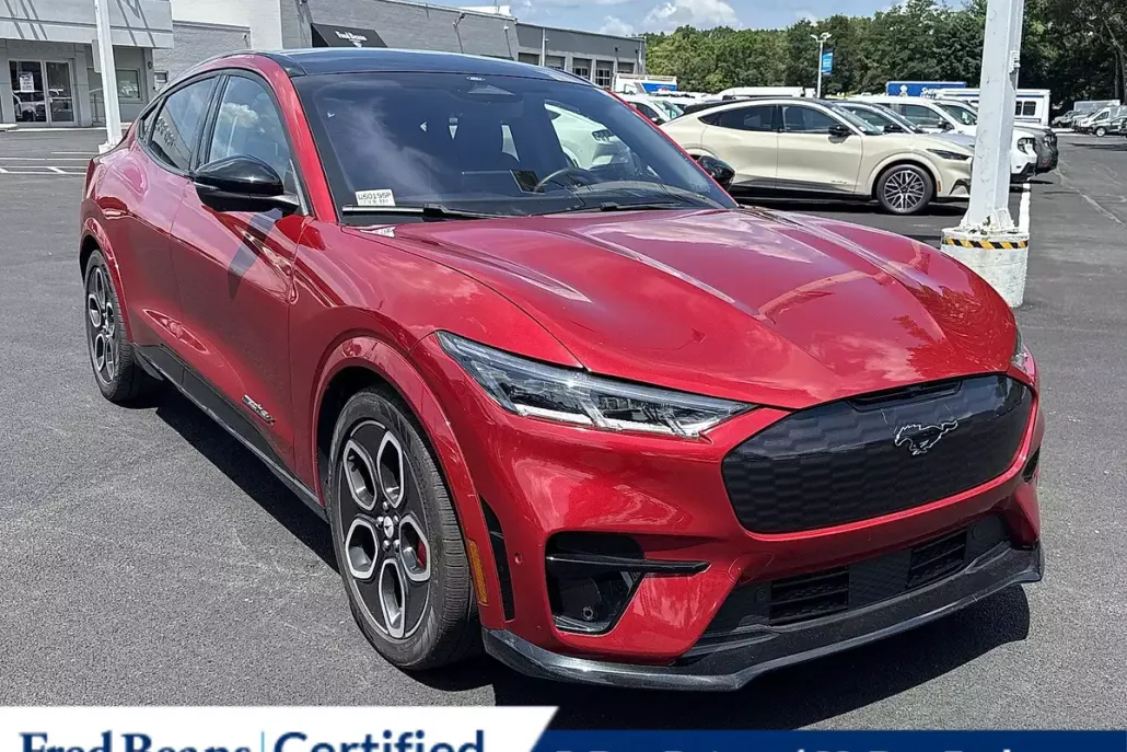 2023 Ford Mustang Mach-E GT photo 1