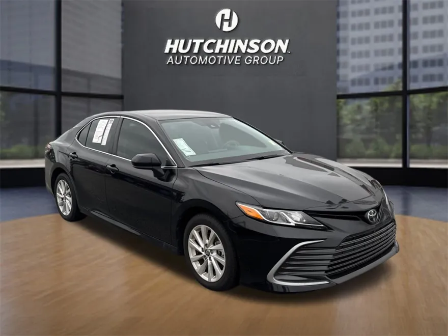 2024 Toyota Camry LE photo 1