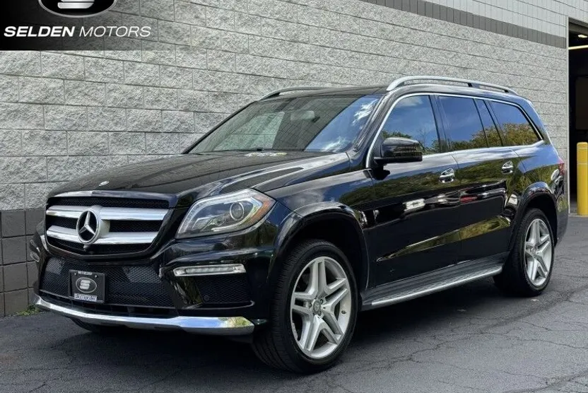 2015 Mercedes Benz GL 550 photo 1