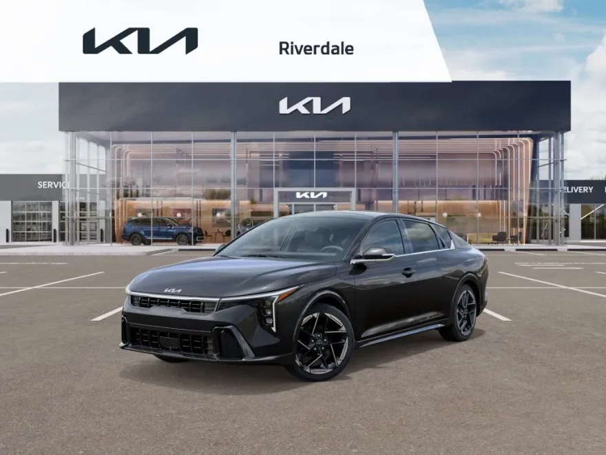 2025 Kia K4 GT-Line photo 1