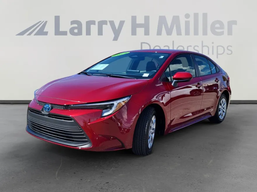 2025 Toyota Corolla LE SE photo 1