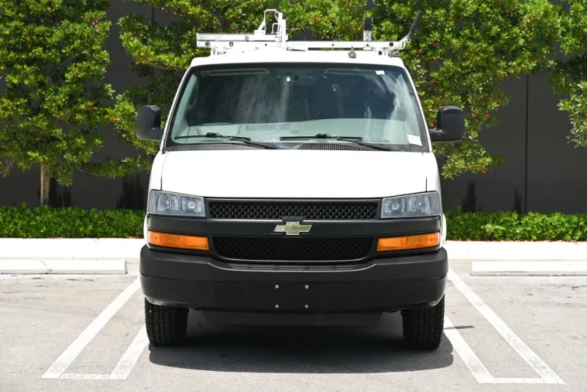 2018 Chevrolet Express 2500 Work Van photo 1