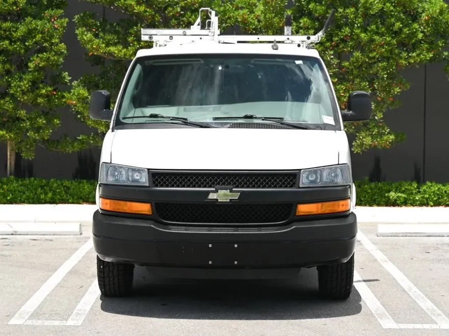 2018 Chevrolet Express 2500 Work Van photo 1