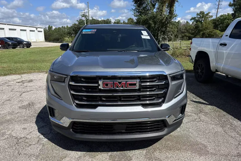 2025 Gmc Acadia Elevation photo 1