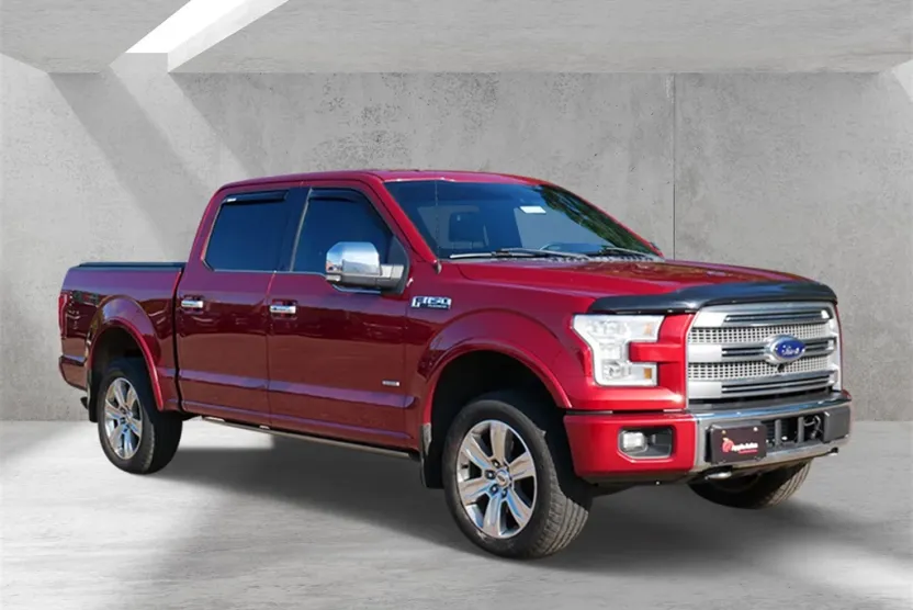 2016 Ford F-150 Platinum photo 1