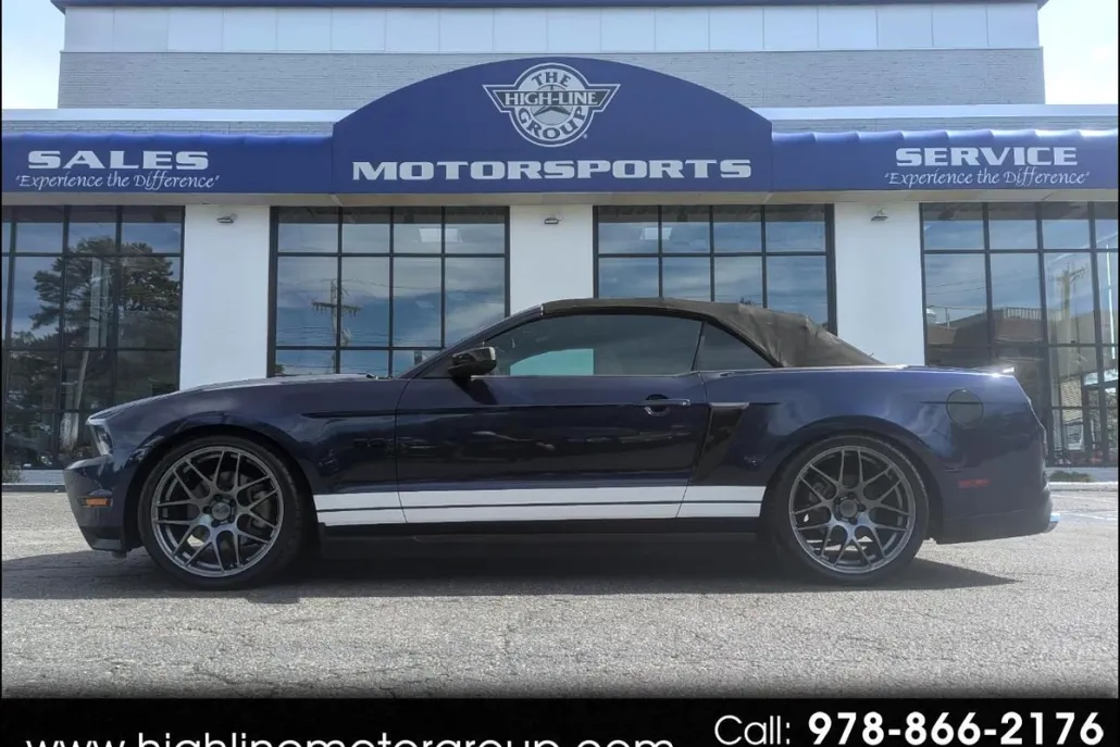 2011 Ford Mustang GT photo 1