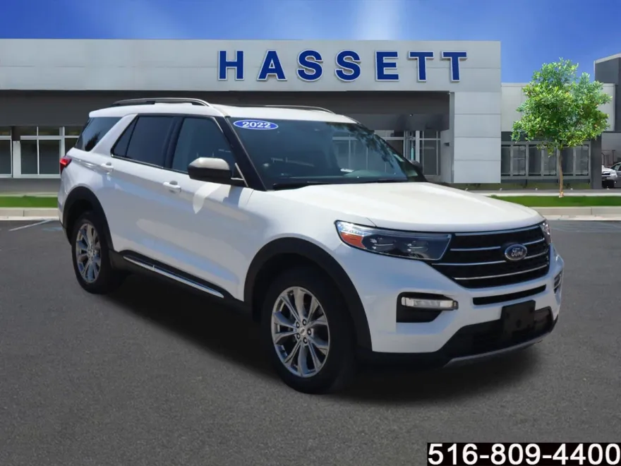 2022 Ford Explorer XLT photo 1